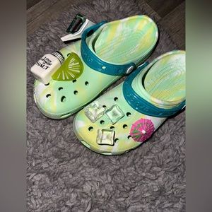NWOT Margaritaville Crocs